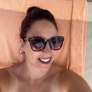 Meet your Posher, Karen